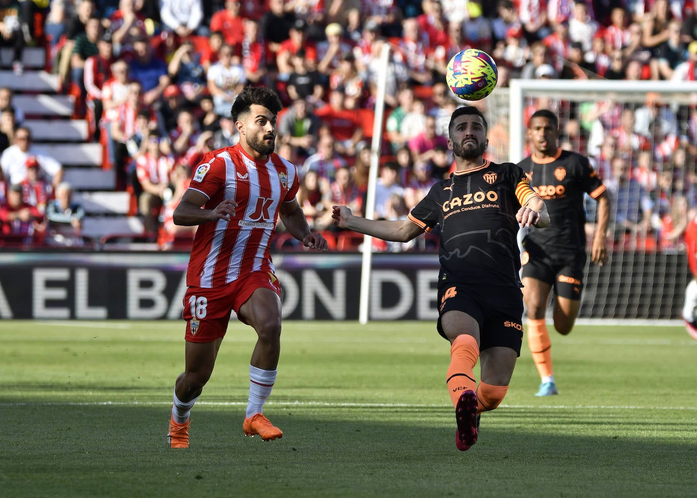 El Almería-Valencia, a pie de campo