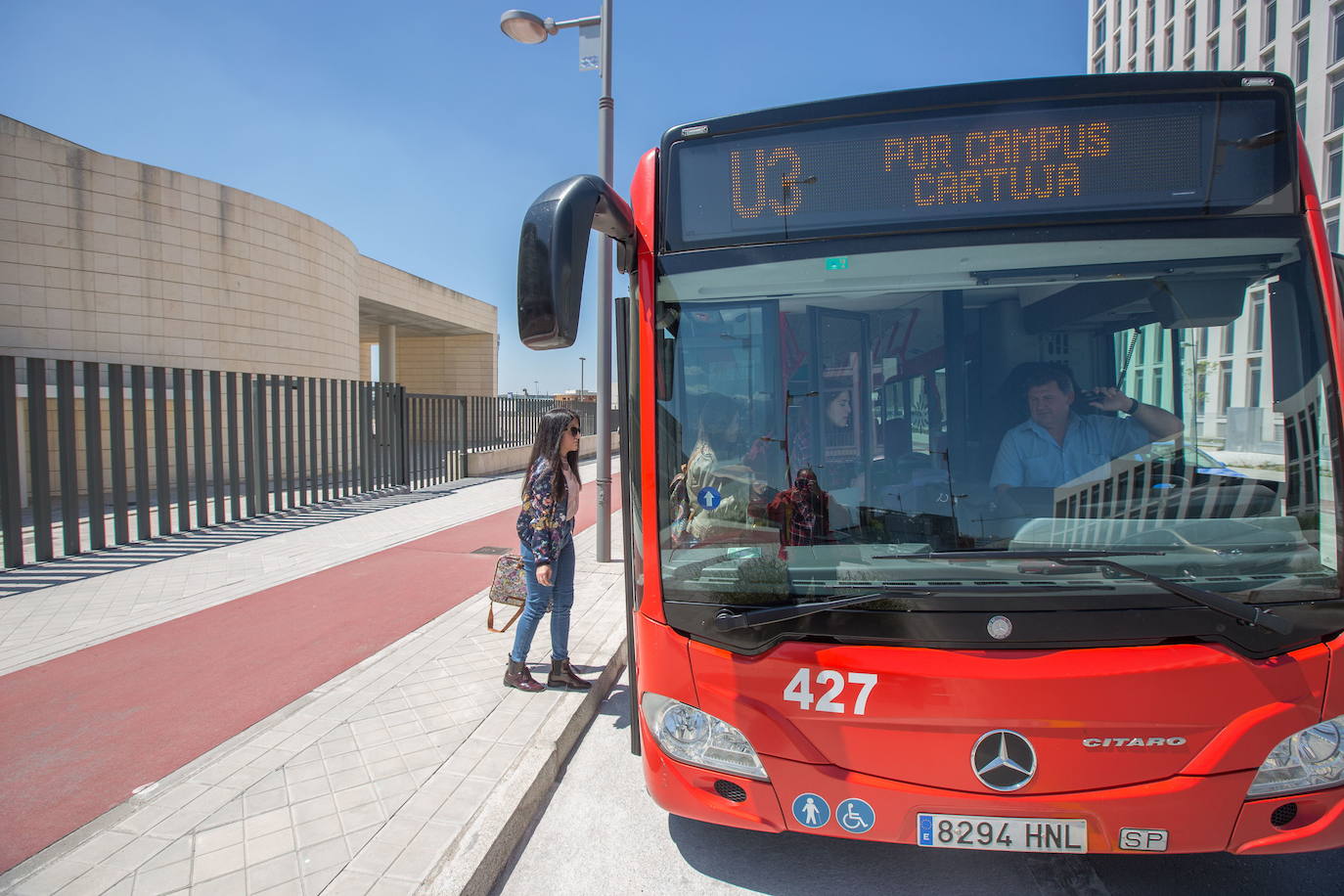 La línea U3 conecta el campus de Cartuja con la zona del Parque Tecnológico de la Salud.