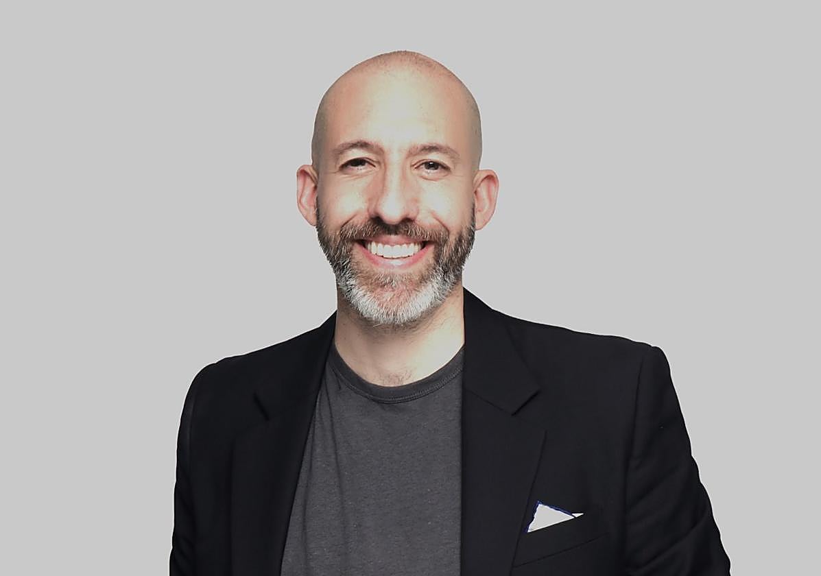 Julio Ceballos presenta en Granada su ensayo sobre cómo será un mundo liderado por China