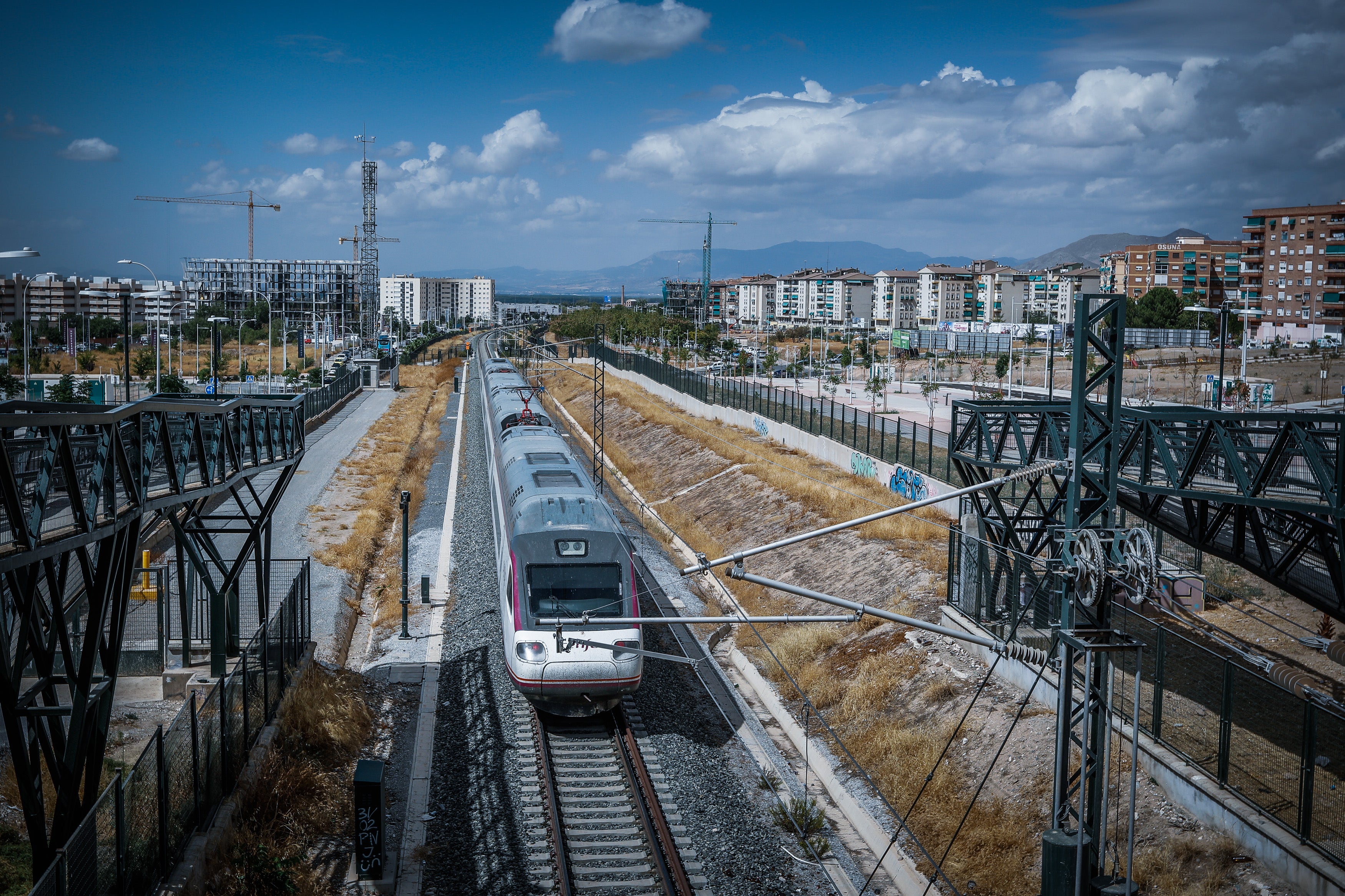 Ave de Granada a Madrid