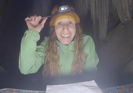 Beatriz Flamini, en el interior de la cueva de Granada donde ha pasado 500 días.