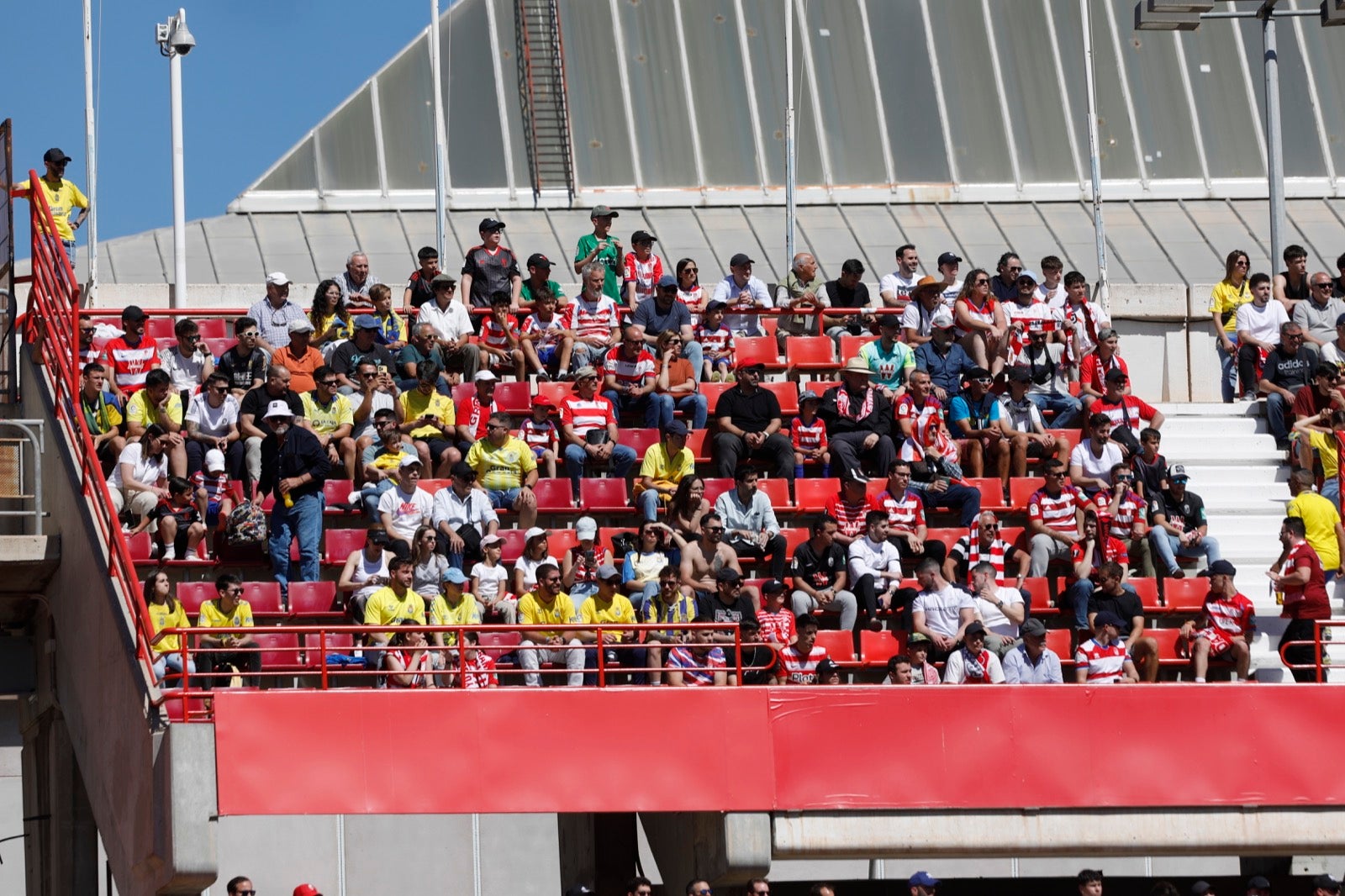 Encuéntrate en Los Cármenes en el Granada-Las Palmas