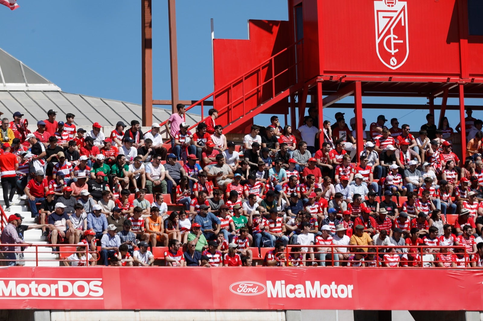 Encuéntrate en Los Cármenes en el Granada-Las Palmas
