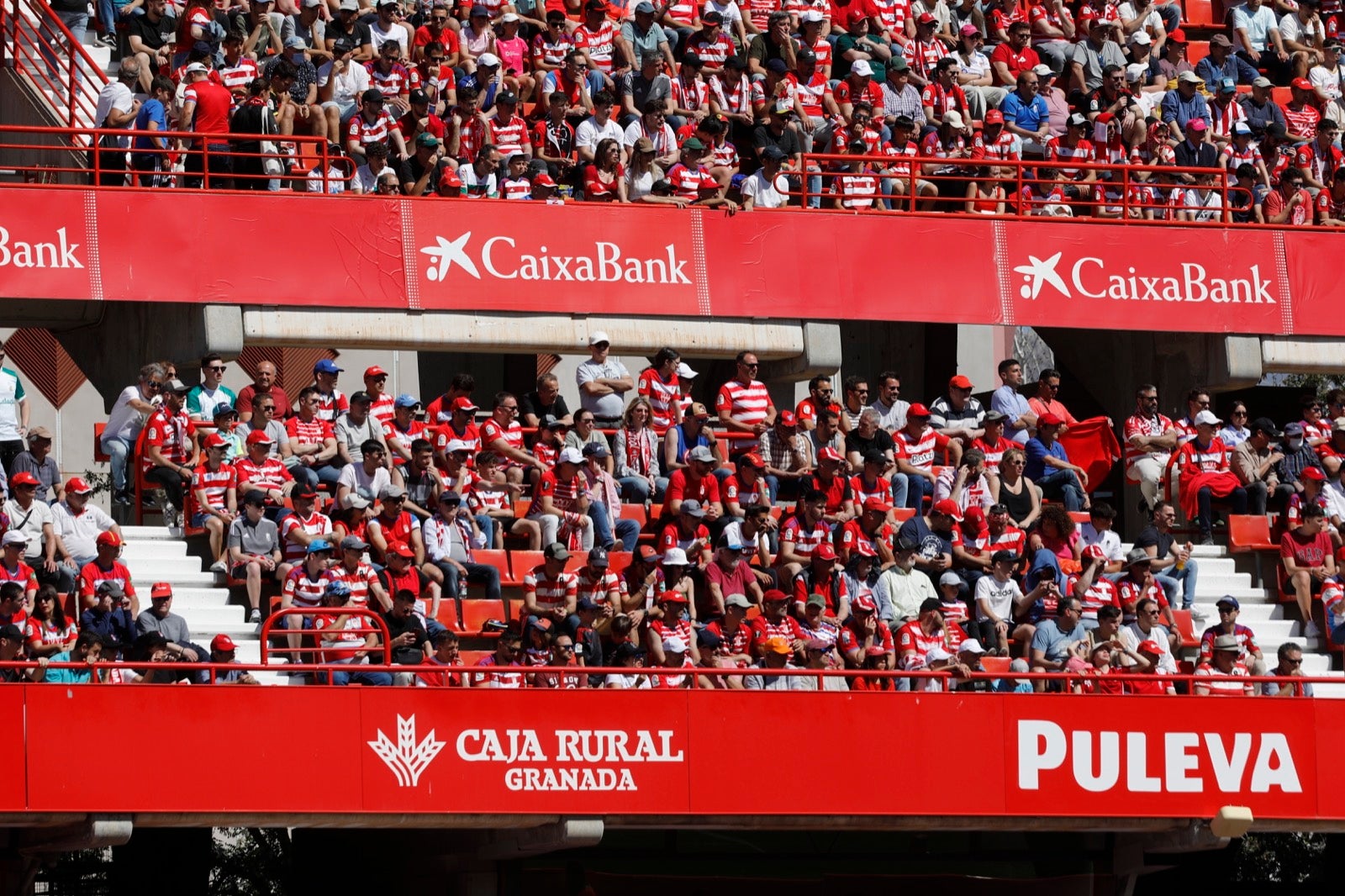 Encuéntrate en Los Cármenes en el Granada-Las Palmas