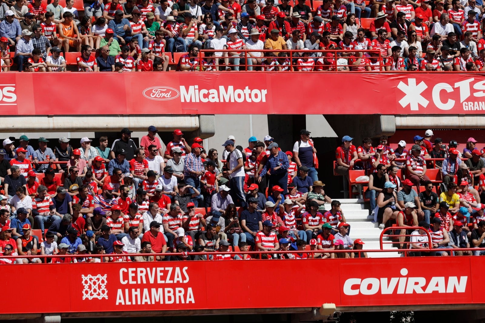 Encuéntrate en Los Cármenes en el Granada-Las Palmas