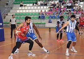 Posteo de Devin Wright ante Fadika.