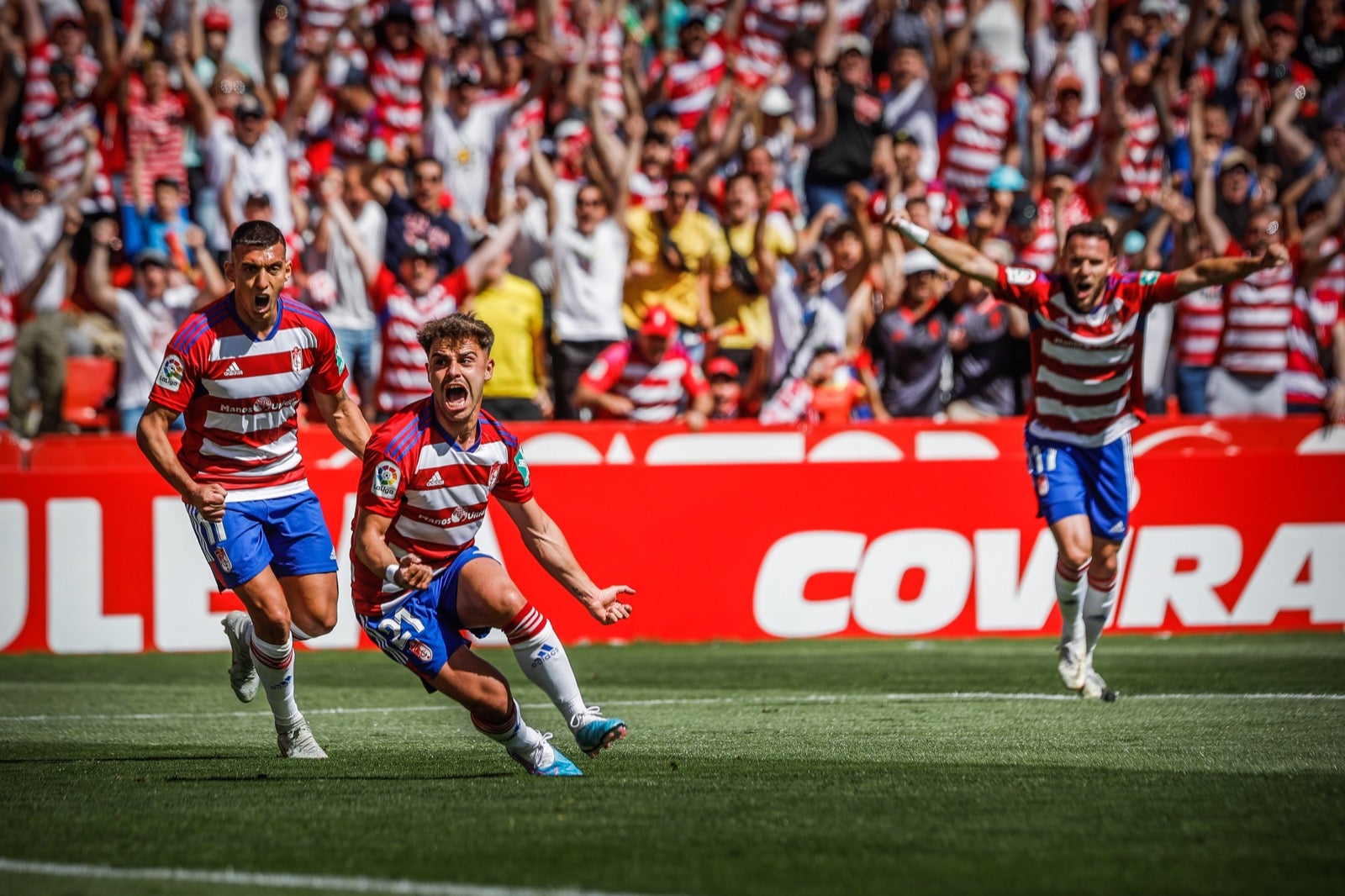 El triunfo del Granada ante Las Palmas, a ras de césped