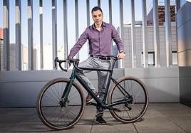 El ingeniero Joaquín Cortés, en las nuevas oficinas de Desiknio en el PTS.