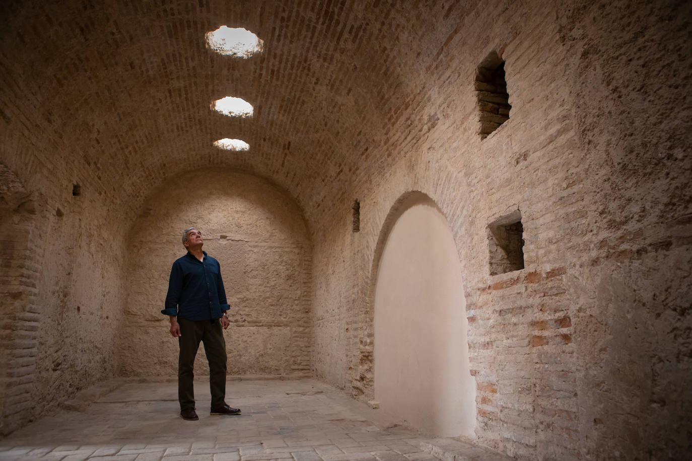 Imagen - Lucernarios de la sala caliente de los Baños Árabes de La Zubia.
