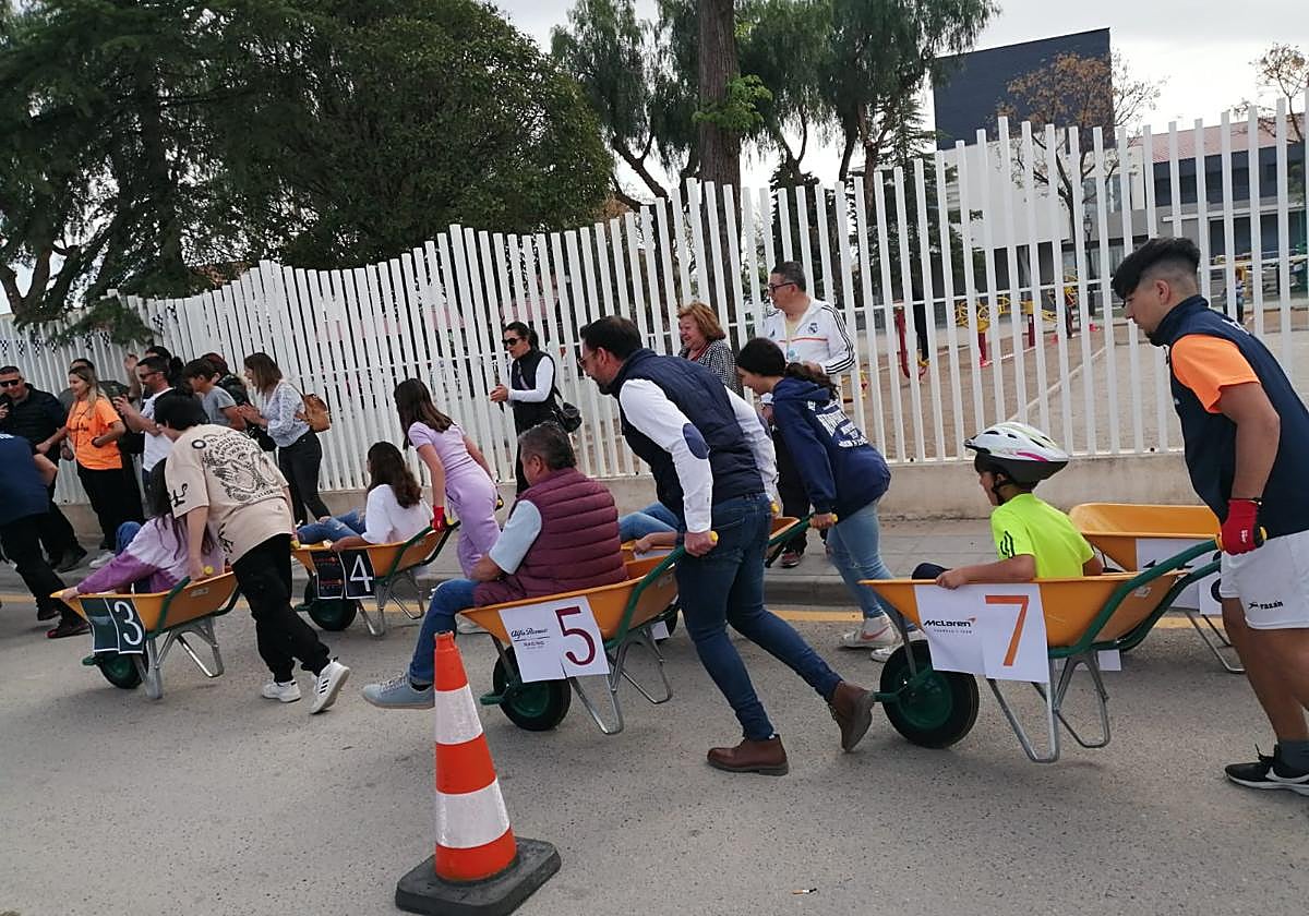 Los vecinos de Belicena celebrarán sus fiestas de San Marcos con un Gran Premio de 'Fórmula 1 Rural'.