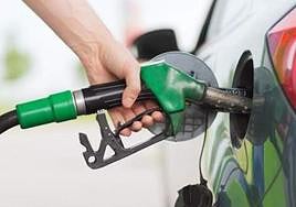 Así es la gasolinera que mueve ficha para ofrecer la gasolina más barata que Repsol, Cepsa y Shell.