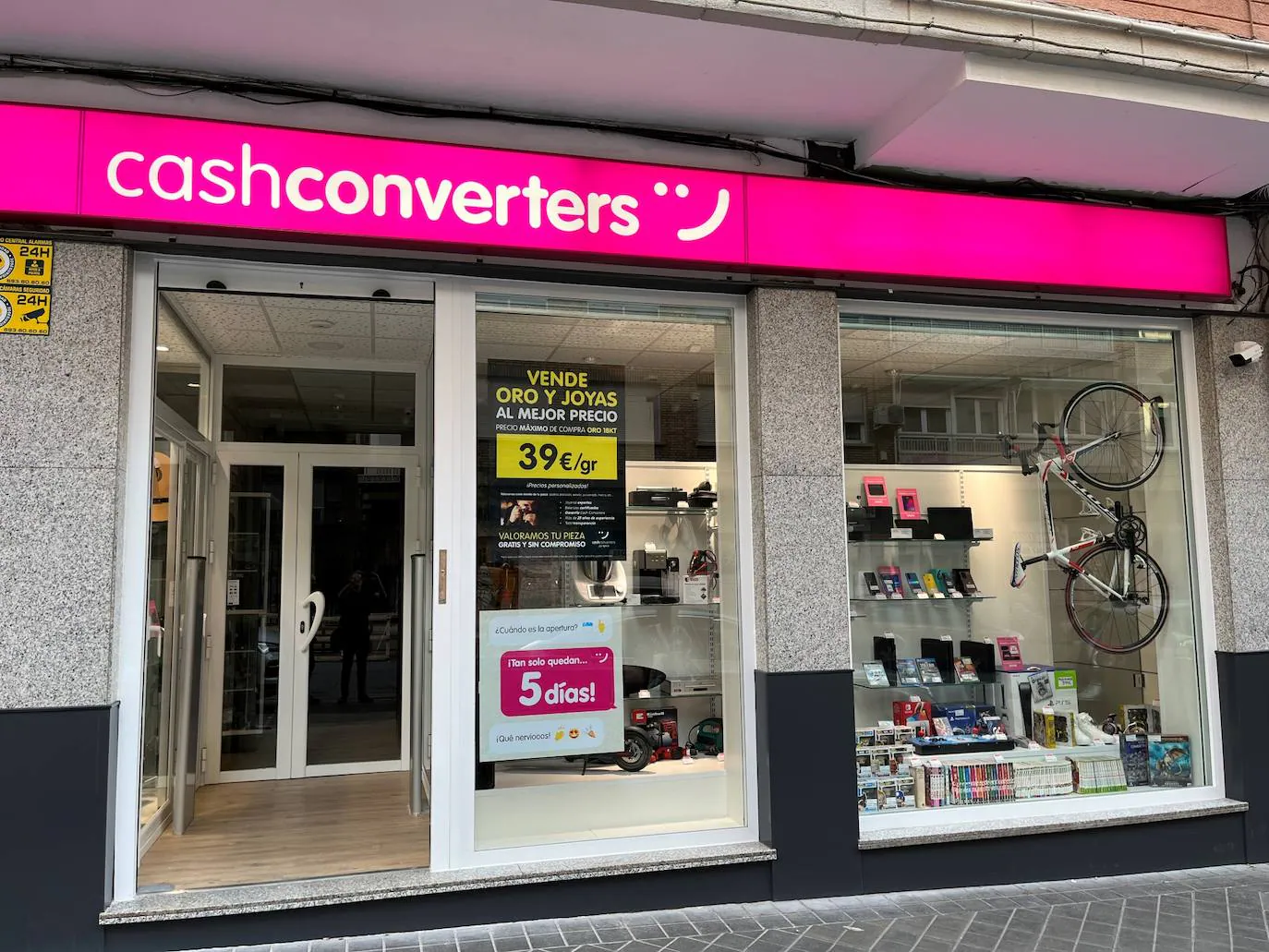 La tienda 'Cash Converter' vuelve a Granada ante el auge de la segunda mano  | Ideal
