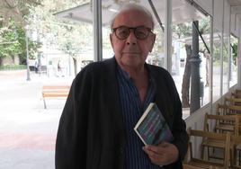 Antonio Jiménez Millán, ayer antes de presentar su libro.