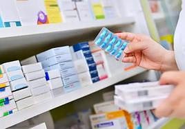 Los farmacéuticos alertan del riesgo de medicarse con las altas temperaturas