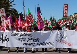Momento en que iniciaba la marcha desde el Muelle del Levante.