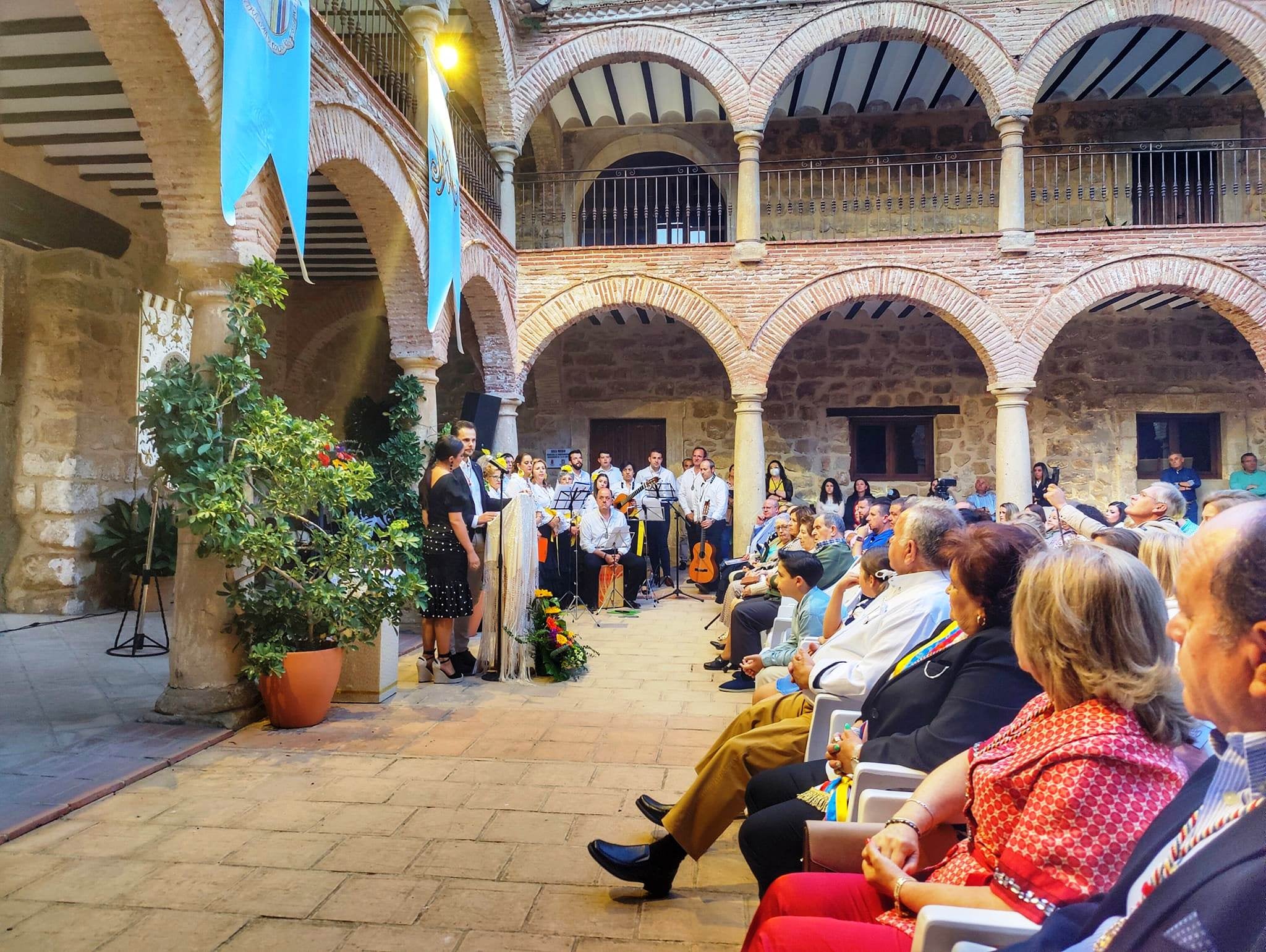 XXXVIII pregón de la romería a cargo de Hortensia Montaraz, que estuvo acompañada por Ángela Maigler y Santiago Señoret