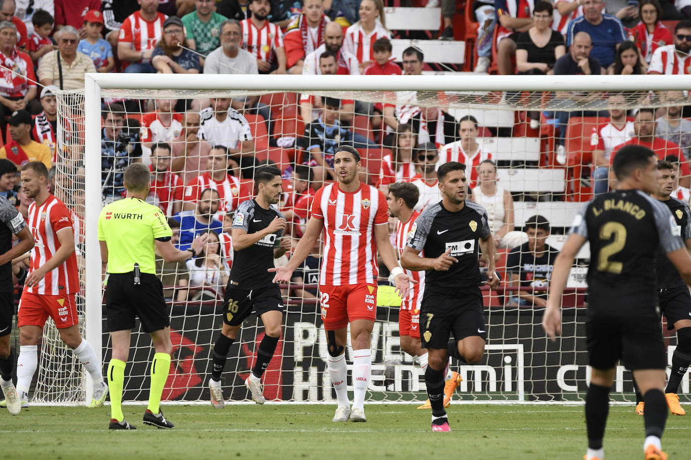 Las imágenes de la victoria del Almería ante el Elche