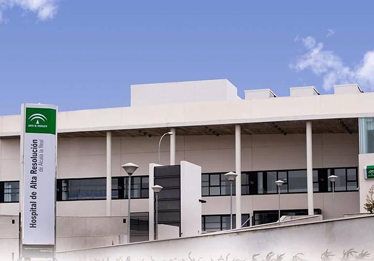 Dos pintores heridos tras precipitarse de un andamio en Alcalá la Real