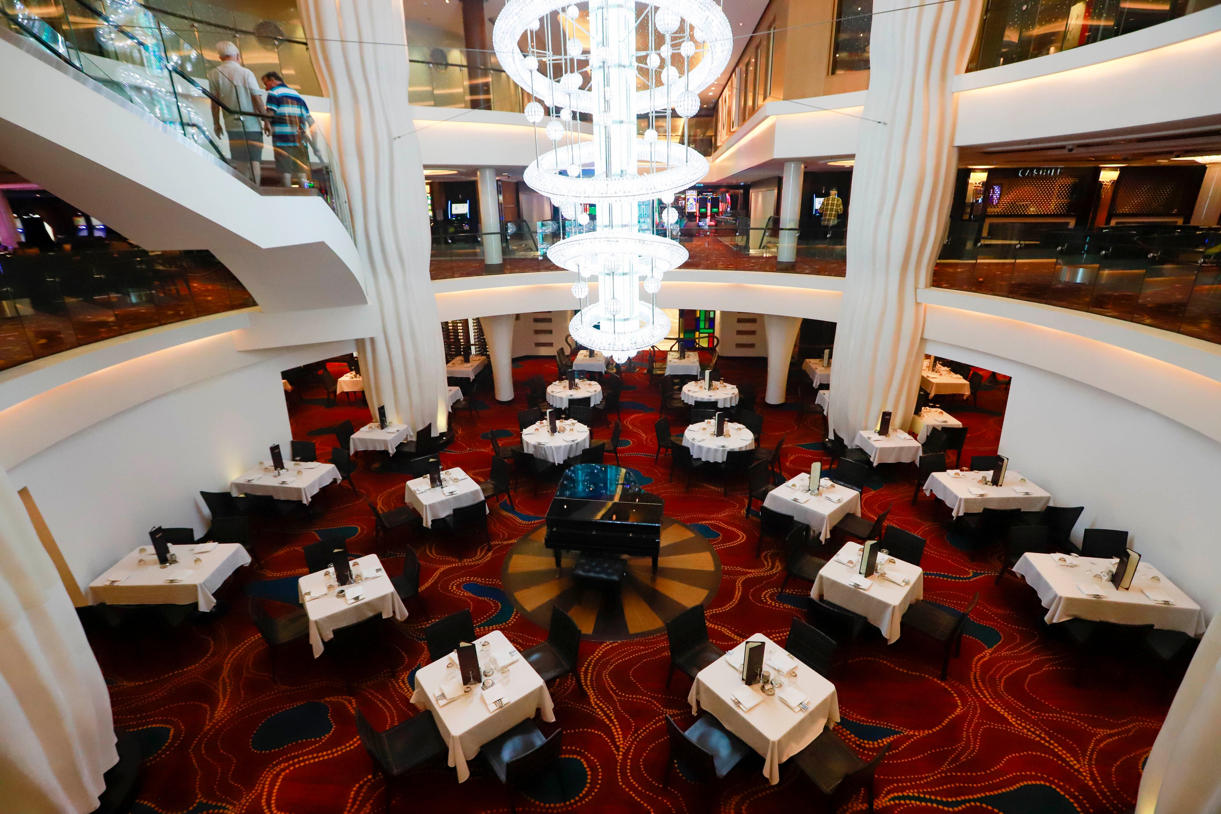 Las imágenes del crucero más grande atracado nunca en Motril