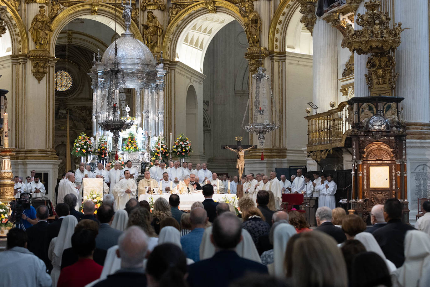 Las mejores imágenes de la beatificación de Conchita Barrecheguren en Granada