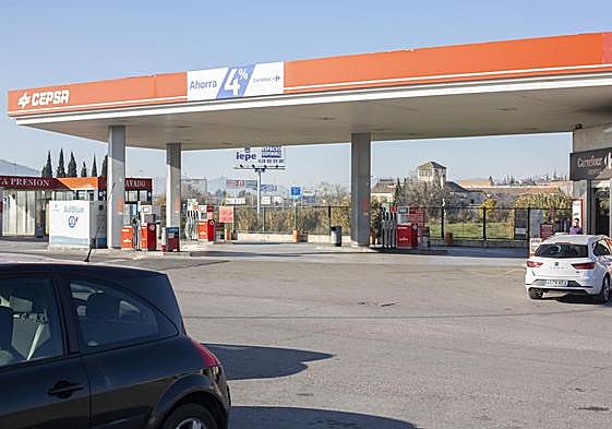 Cepsa anuncia nuevos descuentos en gasolina y compras de hasta 300 euros anuales