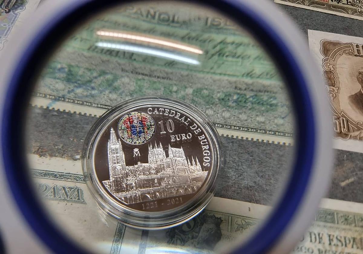 Numismática, el mercado que no se libra de bulos y especulación.
