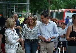 Marifrán Carazo y Juanma Moreno de paseo por Granada.