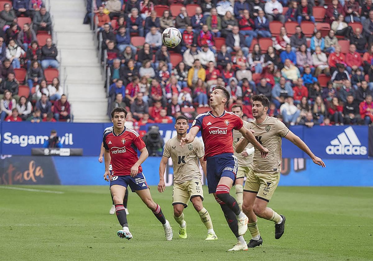 La salvación 'merodea' a la UD Almería, hay que rematarla el sábado.