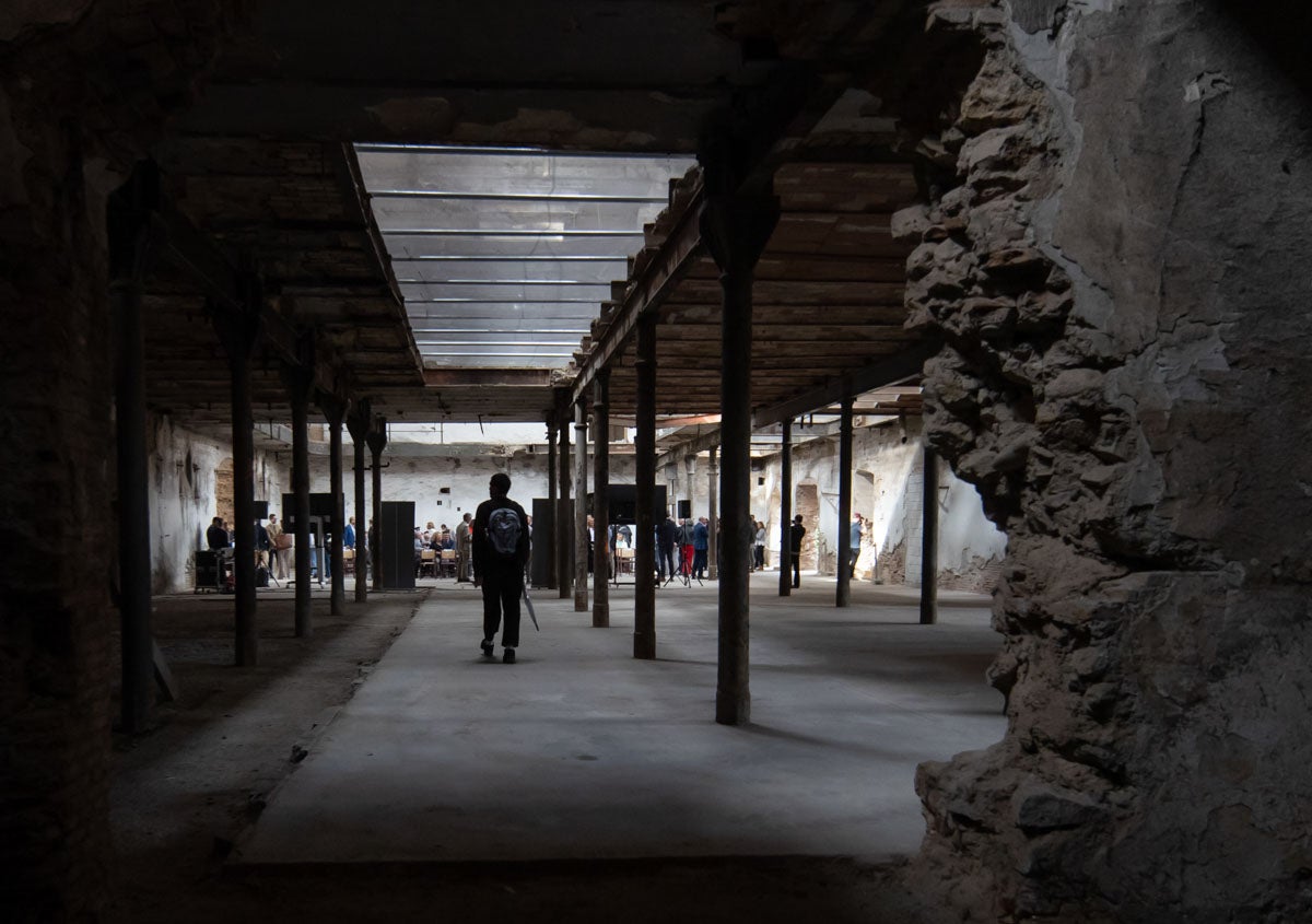 Dentro de la Azucarera