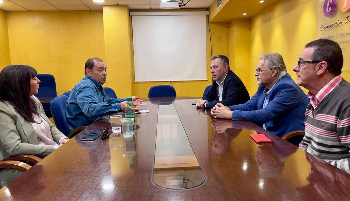 Reunión de miembros de Cs con representantes de Comercio Jaén.