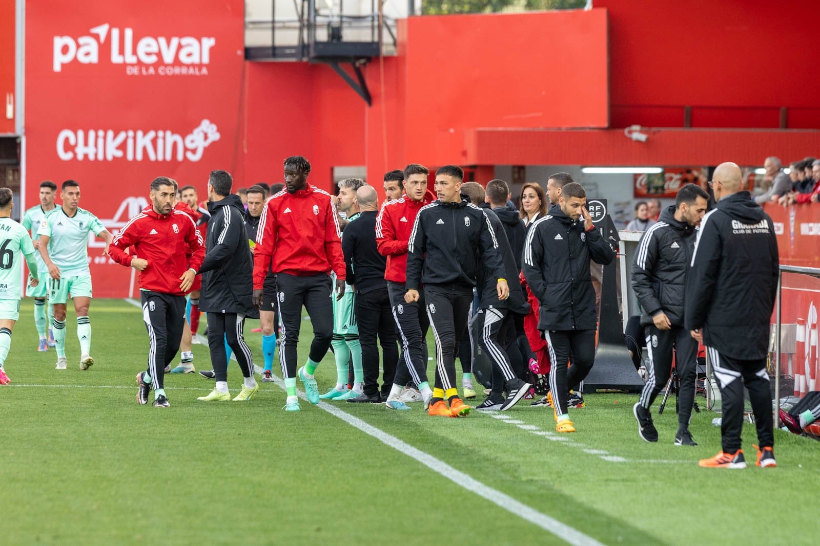 El partido entre Granada y Mirandés a pie de campo