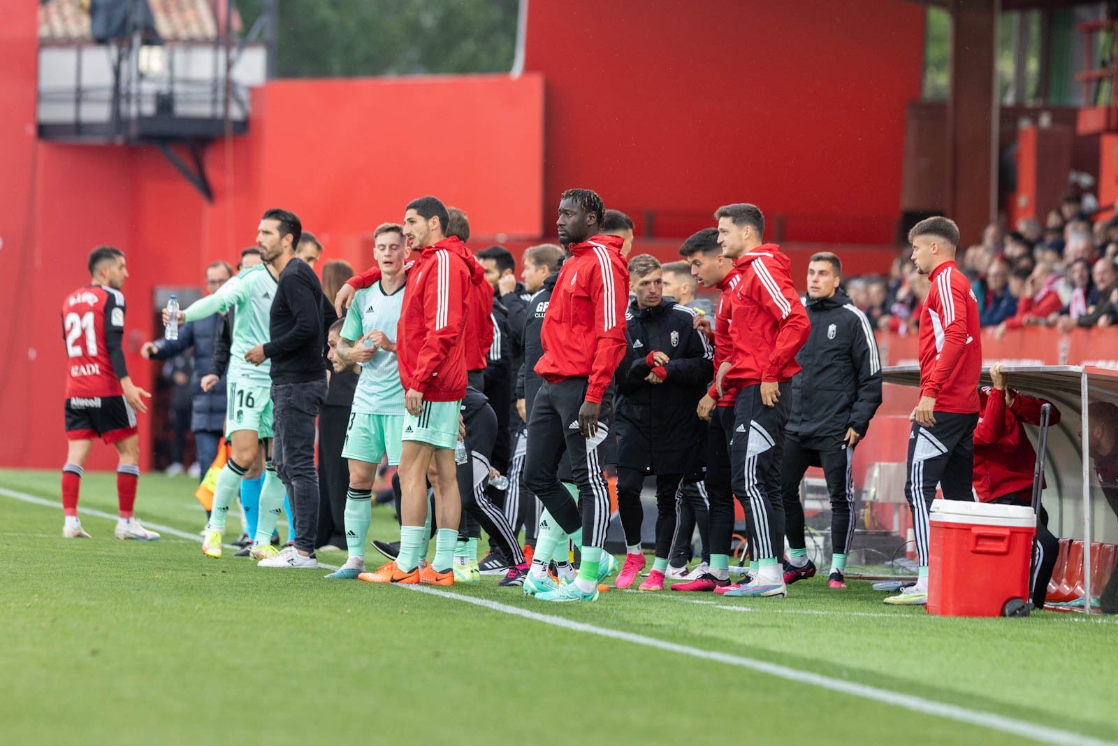 El partido entre Granada y Mirandés a pie de campo