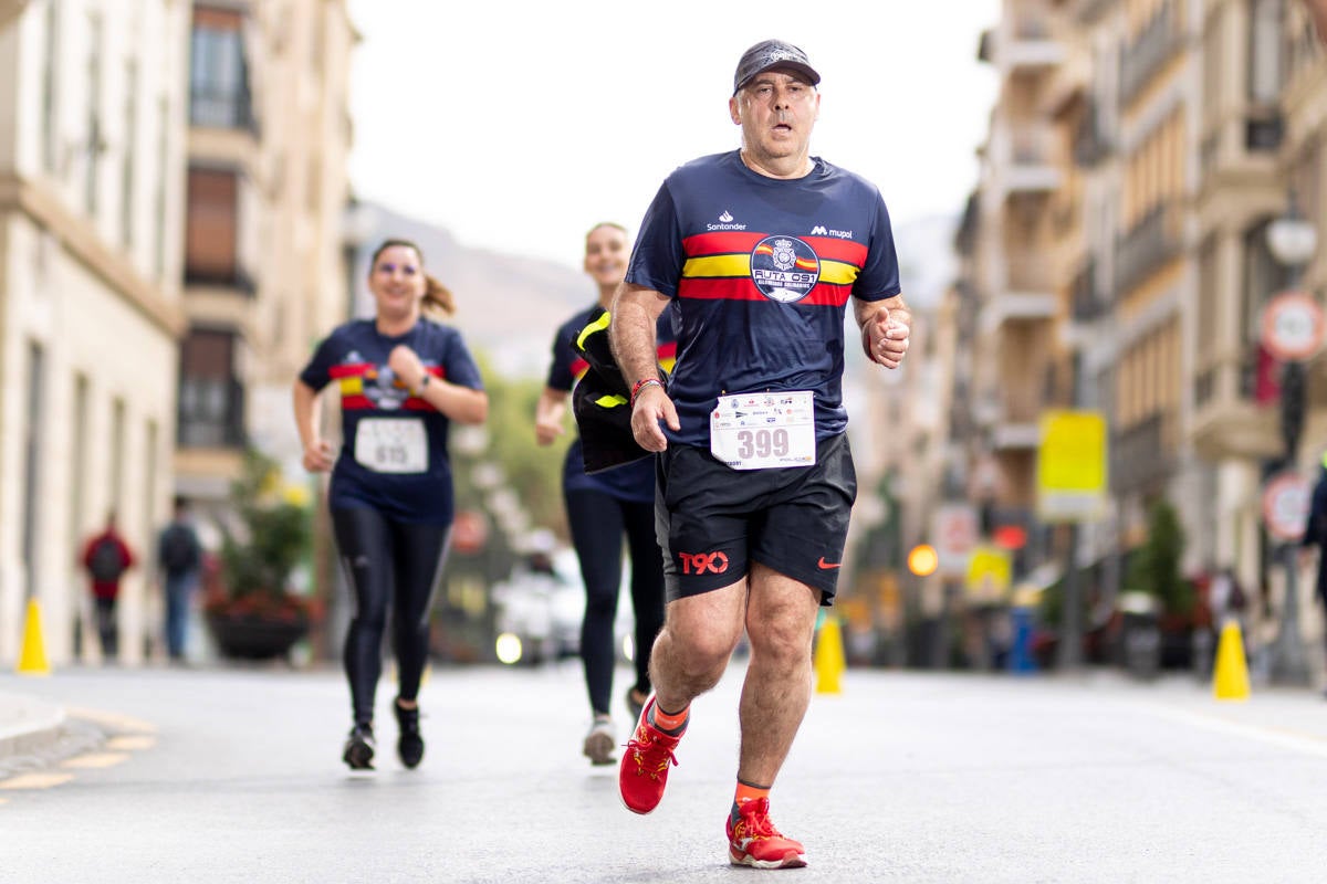 Encuéntrate en la carrera solidaria Ruta 091 de la Policía en Granada