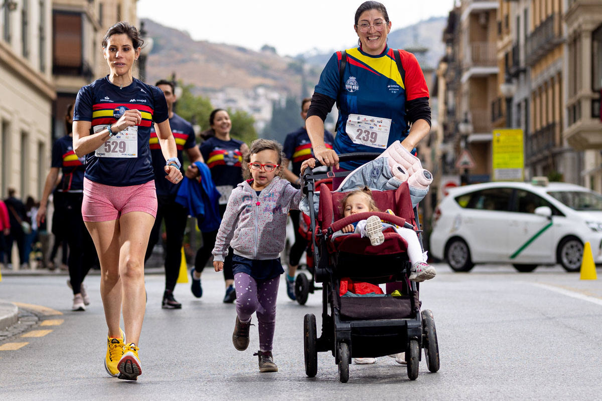 Encuéntrate en la carrera solidaria Ruta 091 de la Policía en Granada