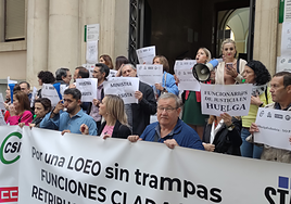 Huelga frente a la Audiencia Provincial de Jaén.