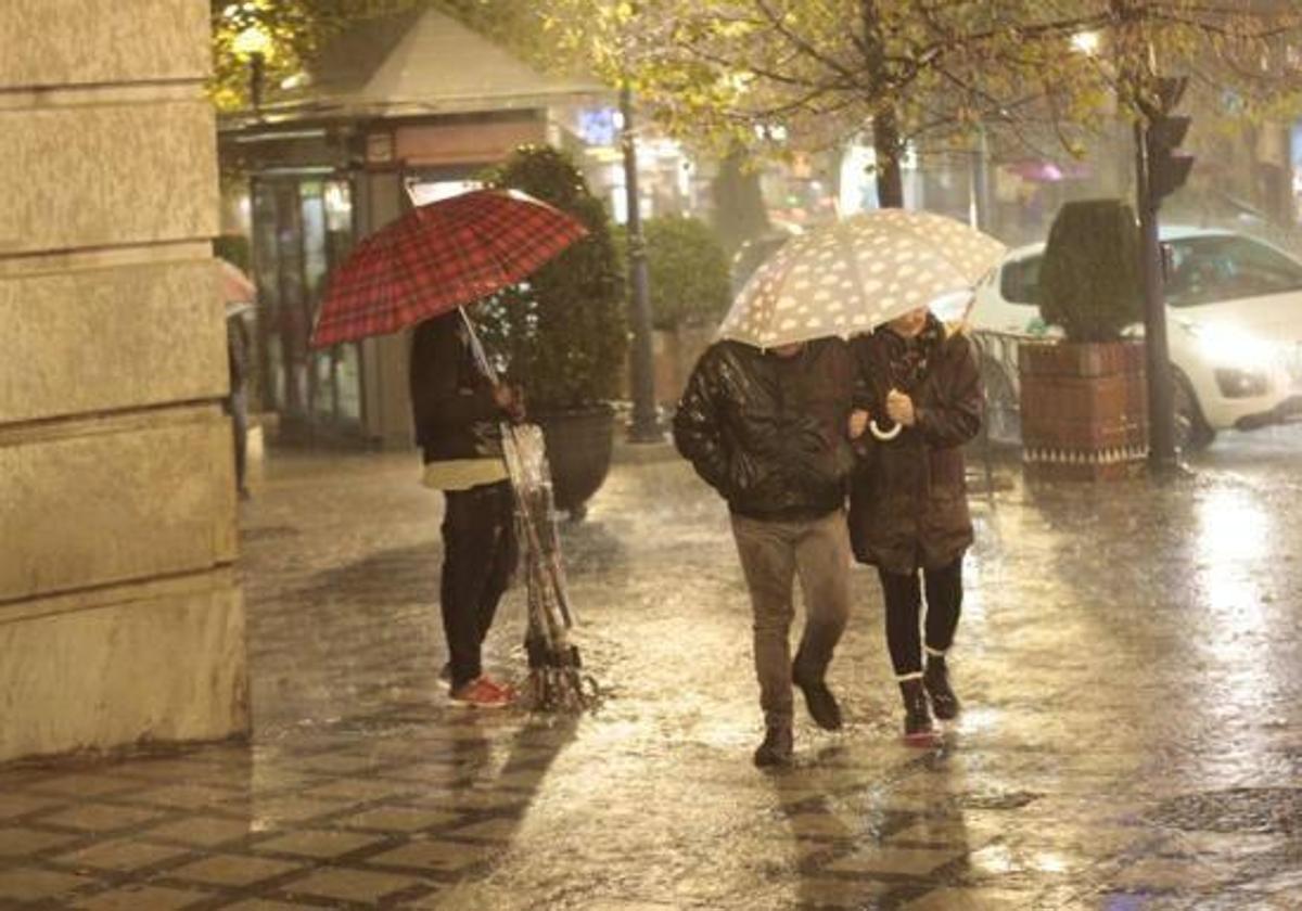 Las provincias orientales de Andalucía, en riesgo de lluvias torrenciales y tormentas.