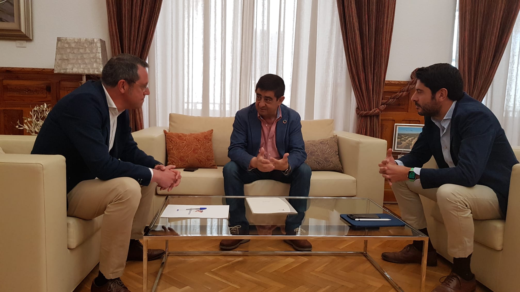 Javier Vallejo, Francisco Reyes y Jesús Medina.