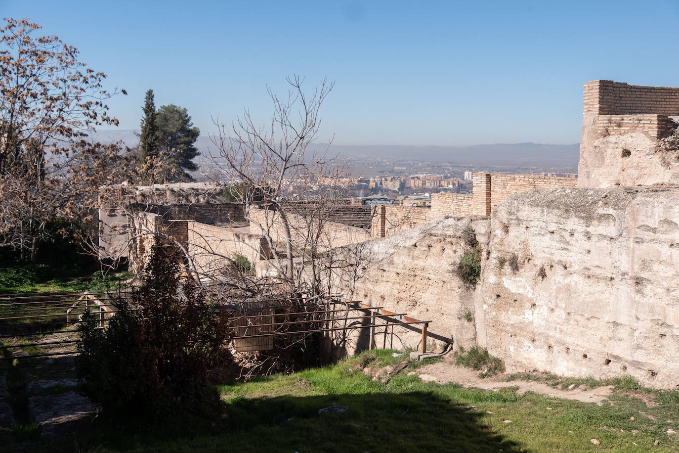 Uno de los tramos de muralla Zirí que será intervenido.