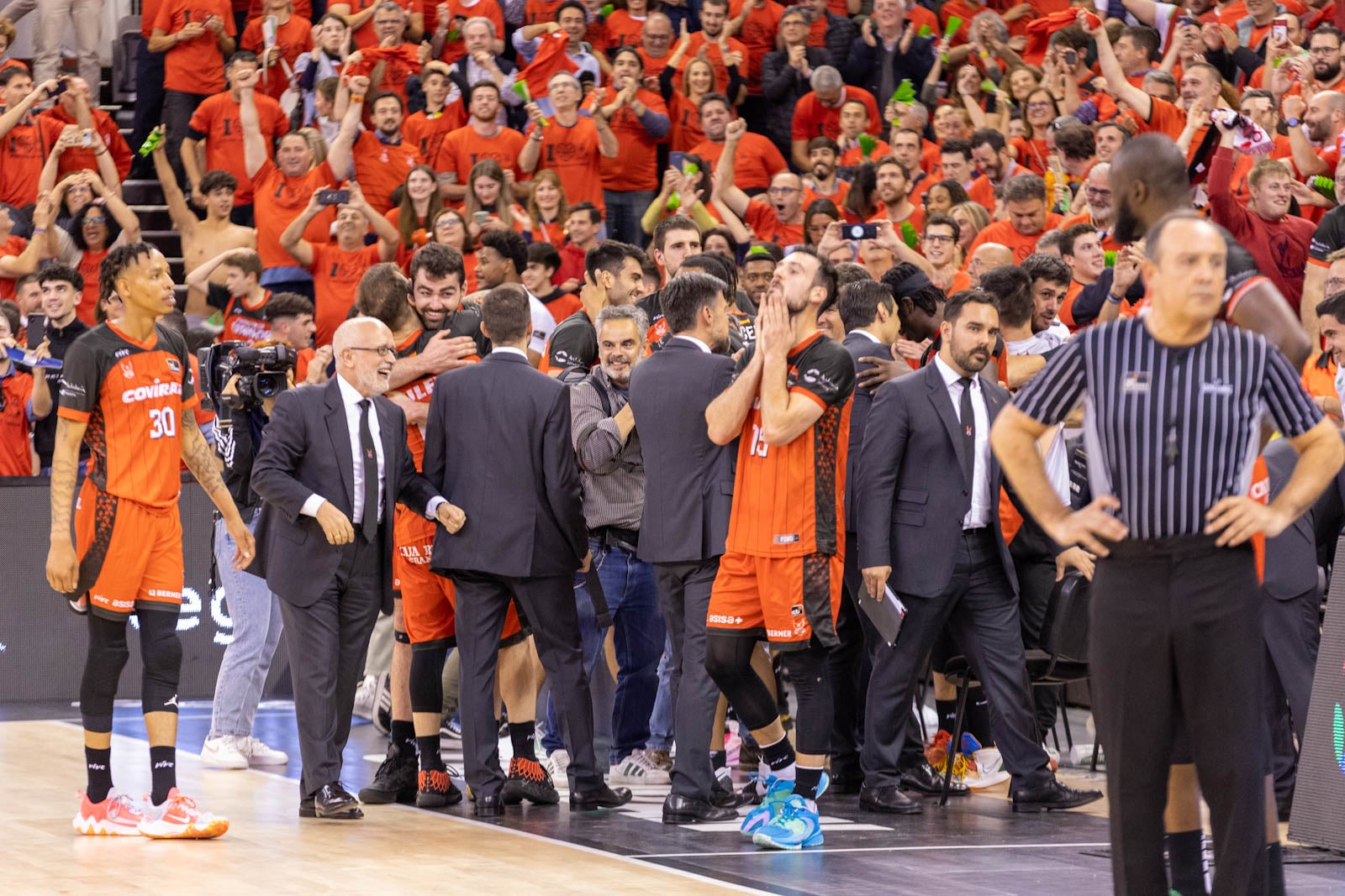 Las mejores imágenes de la fiesta en el Palacio de los Deportes