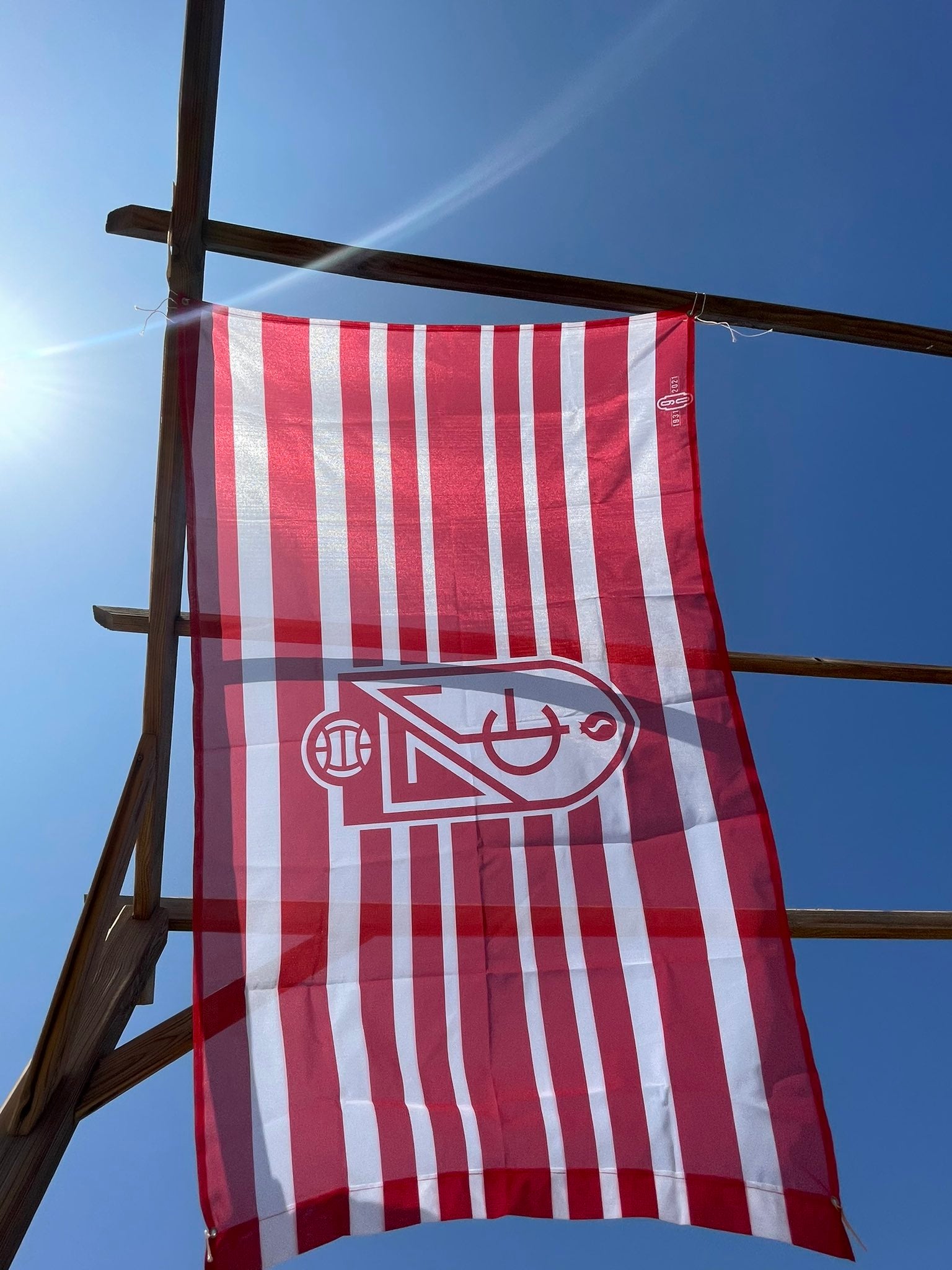 Granada saca sus banderas rumbo a Primera