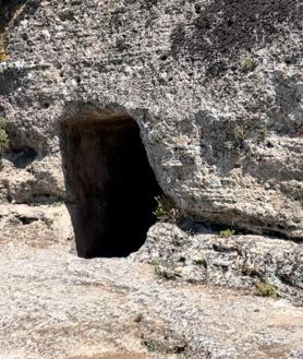 Imagen secundaria 2 - La desconocida ruta de las Necrópolis de Sierra Martilla en Granada