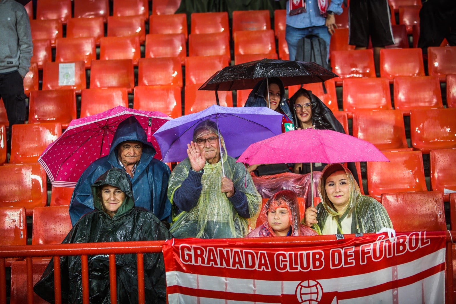 Las imágenes del Granada-Leganés a pie de campo