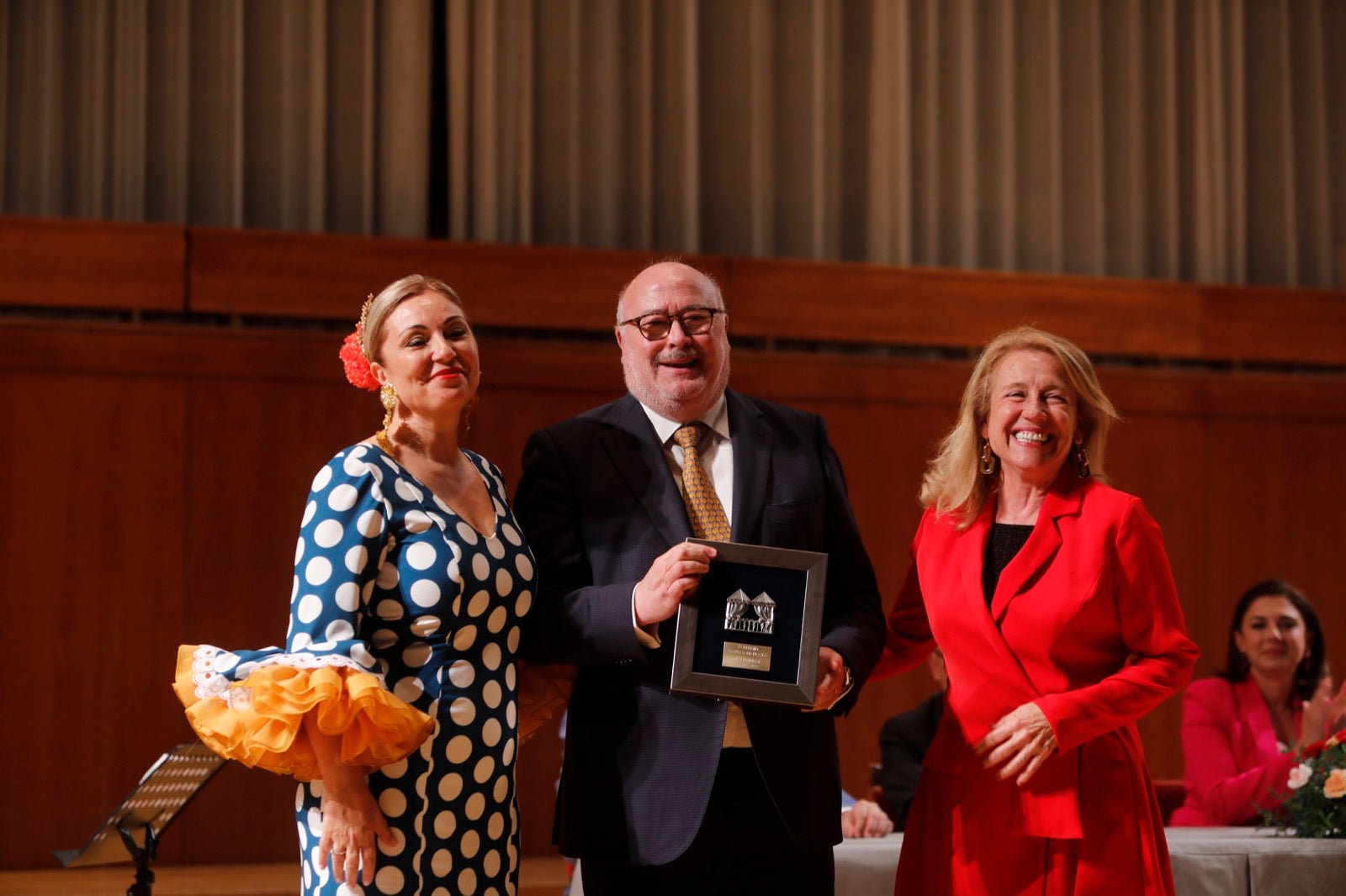 IDEAL recibe el Zaguán de Plata de la Federación de Casetas Tradicionales