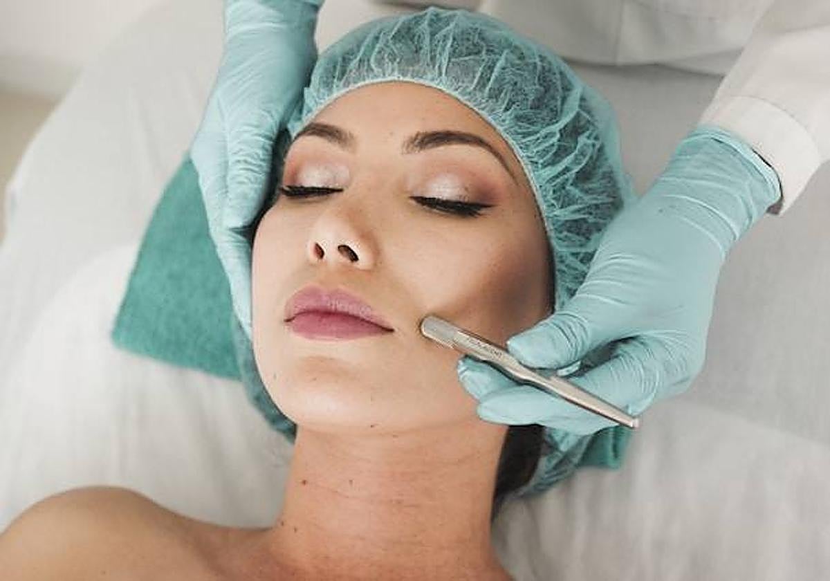 ¿Quieres descubrir los tratamientos más innovadores para rejuvenecer tu rostro y cuello?