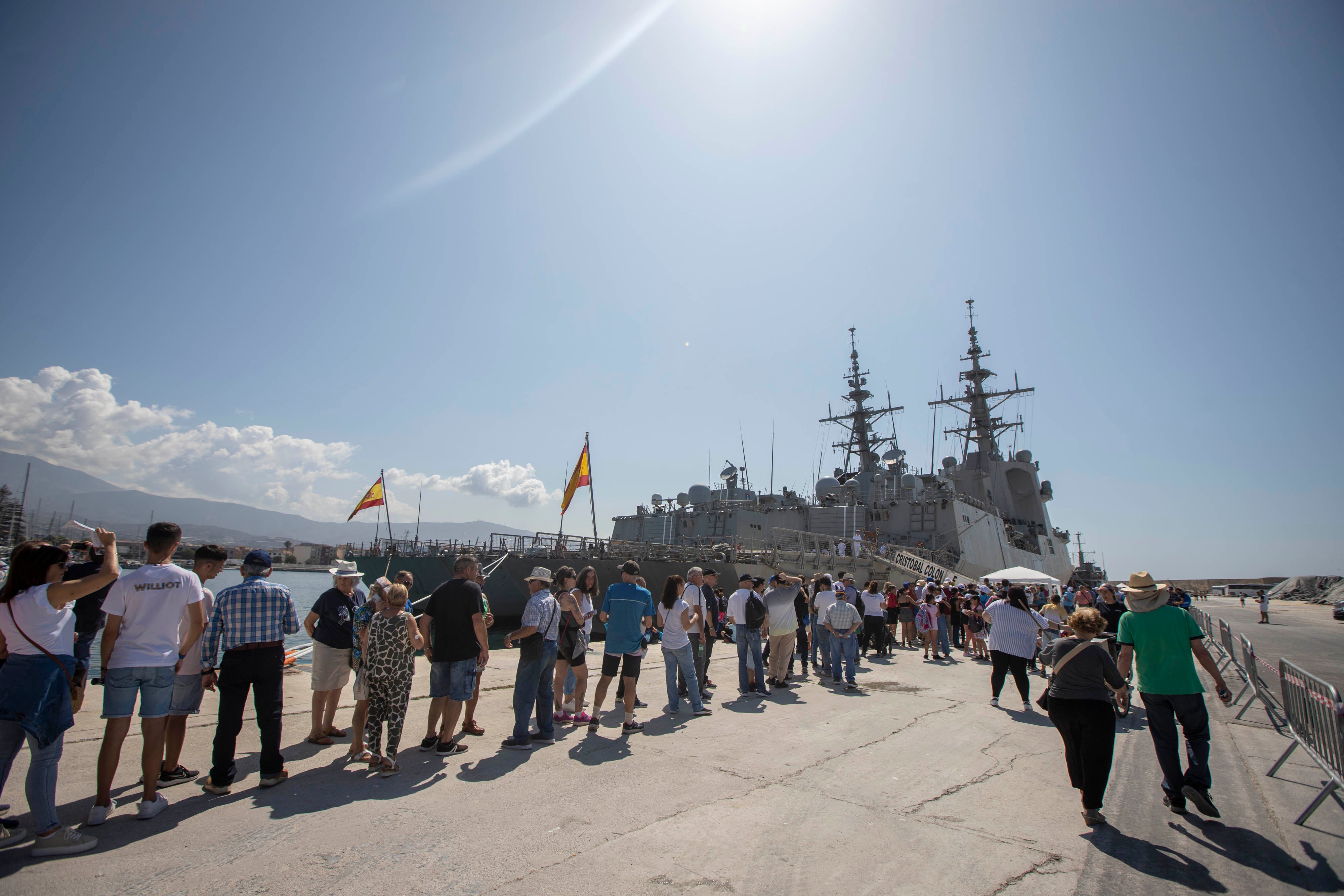 Las imágenes de los buques de la Armada en el Puerto de Motril