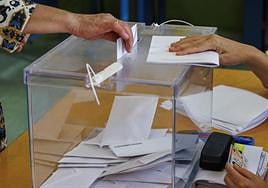 Facua hace una petición para quienes le coincidan las vacaciones y las elecciones.