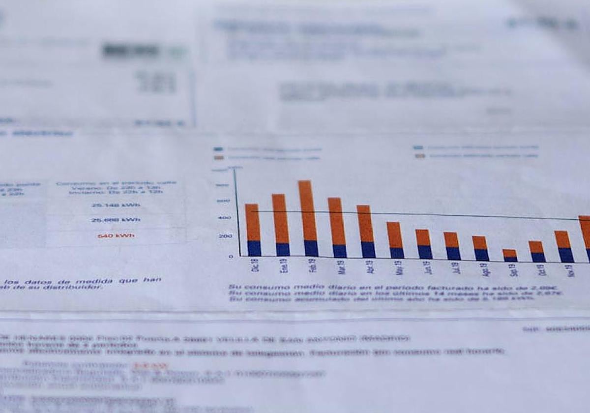 Advertencia de BBVA a comunidades de vecinos por la factura de la luz.