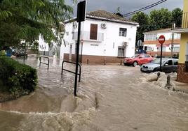 Imagen tomada el domingo durante la riada que sufrió la barriada de la capital.