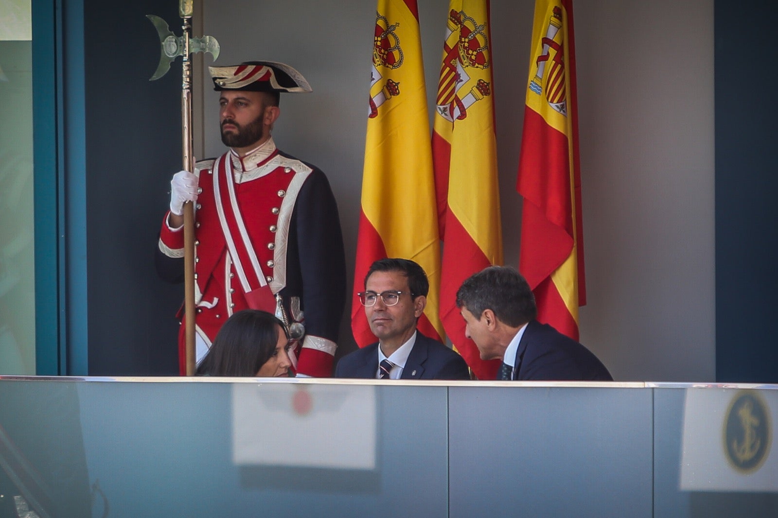 Las imágenes del desfile de las Fuerzas Armadas desde dentro y a vista de pájaro