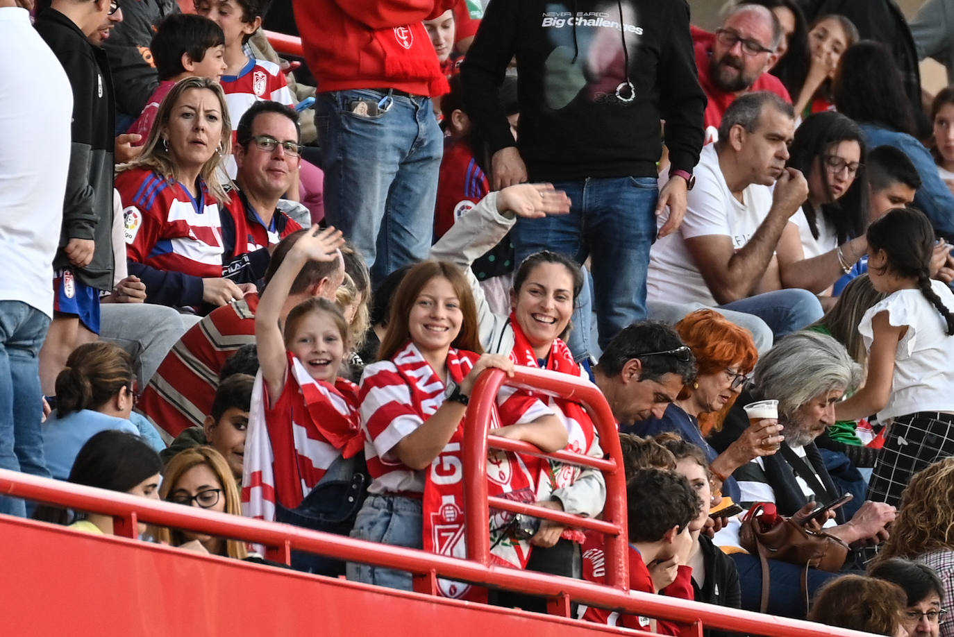 Encuéntrate en el partido del equipo femenino del Granada